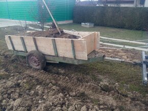 Predám traktor ZETOR stvorvalec, bez TP a ŠPZ.   Traktor poj - 13