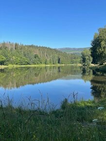 Predaj luxusného rodinného domu s úžasným pozemkom pri potôč - 13