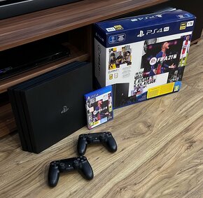 Playstation 4 PRO - 1TB - FIFA 21 Bundle - 13