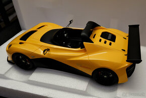 Lotus 3 Eleven Roadster Yellow AUTOart 1:18 - 13