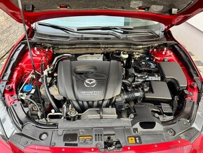 Mazda 3 Red Soul Skyactiv 1.5 benzin 2014 - 13