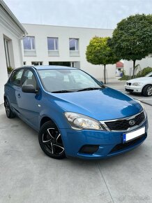 Kia Ceed 1.4 16V nová STK/Ek 136000km - 13