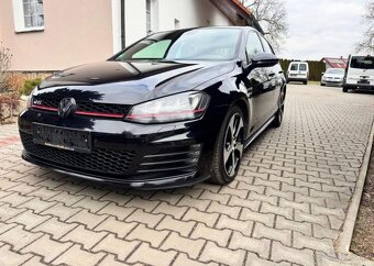 Volkswagen Golf 2,0GTi/162 KW Nový Motor 200km benzín - 13