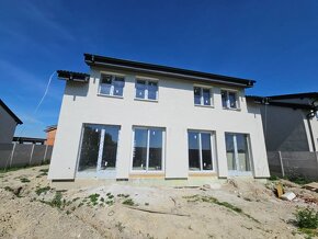 BabonyTRE/ PREDAJ 4-izbový dom, pozemok 288,5 m2, Lehnice, o - 13