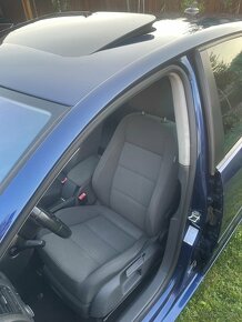 Volkswagen Golf  2.0 TDi - 13