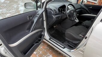 Toyota Corolla Verso 7 miestna 1.8 benzin - 13