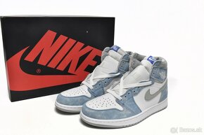 Tenisky Nike Air Jordan 1 High OG Hyper Royal - 13