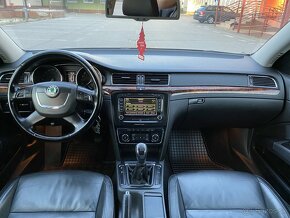 Škoda Superb Combi 2.0 TDI 103kw CR 140k Elegance - 13