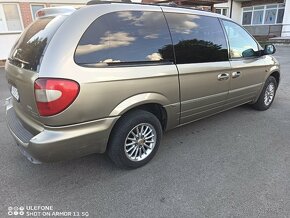 Chrysler Grand Voyager - 13