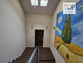 NA PREDAJ: MODERNÝ 2 IZBOVÝ APARTNÁN VO VEĽKEJ LOMNICI - 13