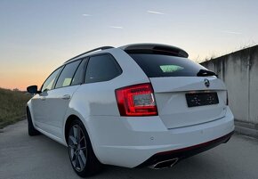 Škoda Octavia 3 RS Kombi 2.0 TSI DSG - 13