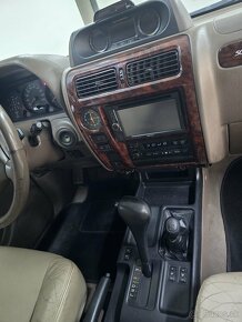 Toyota Land Cruiser 3.0 D-4D ESP A/T 8m - 13