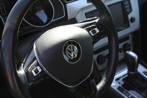 vw passat variant b8 DSG kamera navi 2,0 TDI - 13