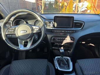 Kia ceed 1.6 crdi 100kW gold - 13