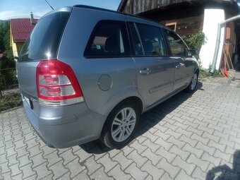 Opel Zafira B 1.7cdti 81kw 2009 217 400 - 13