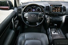 Toyota Land Cruiser 4.5 D-4D V8 - 13