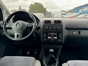 Volkswagen Touran 2.0 TDI Highline - 13