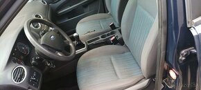 FORD FOCUS AMBIENTE 1,4 BENZIN 59 KW - 13