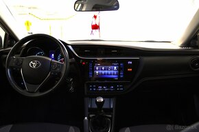 Toyota Auris 1.6 l Valvematic Final Edition - 13