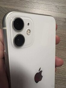 Iphone 11 64 GB biely  / Plne funkčný - 13