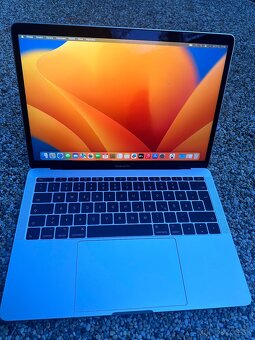 MacBook Pro 13” A1708 baterie 69 Cyklů - 13