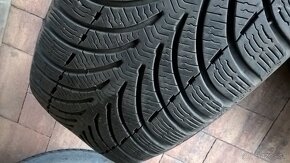 ZIMNÉ 215/55 R17 2 ks MICHELIN a 4 ks BF-GOODRICH cca 5-6 mm - 13