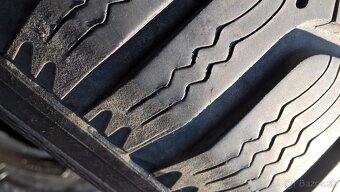 2 + 2 ks ZIMNÉ 205/65 R15 NEXEN HANKOOK a KLEBER OD 25,-€/ks - 13