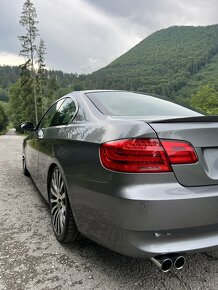 BMW 325i Coupe - 13