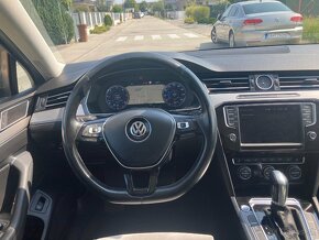 VW Passat Variant 2.0 TDi DSG 110KWHIGLINE - 13