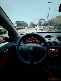 Peugeot 206 1.4i - 55KW - Čerevený - plne pojazdný - 13