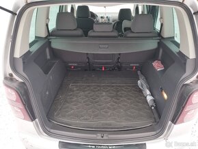 Volkswagen Touran 2.0 TDi - 13