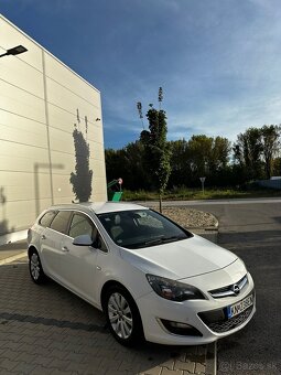 Opel Astra ST 1.7 CDTI ecoFLEX 130k Start/Stop Cosmo - 13