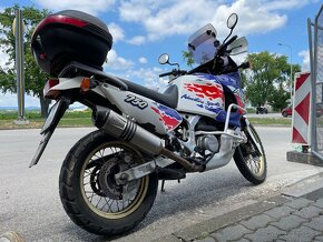 Honda Africa Twin XRV 750 RD07 - 13