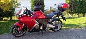 Honda VFR 1200f - 13