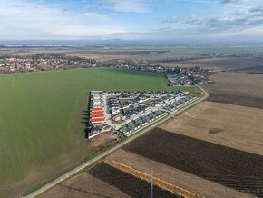 Na predaj lukratívne pozemky v obci Topoľnica - 13