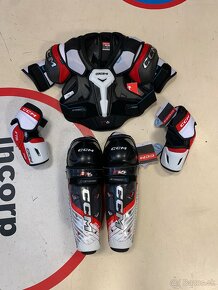 UPLNE NOVA PROFI VYSTROJ CCM JETSPEED FT6 SR - 13