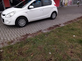 hyundai i20, 1.4crdi,r.v.2011, 134.000km, ser.knižka, - 13