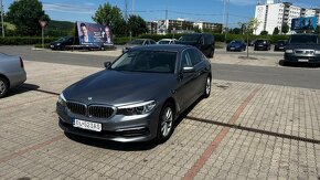 BMW 530e - 13