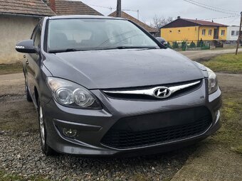 Hyundai i30 1.4i CVVT Facelift 2011 110 000km 1. Majiteľ - 13