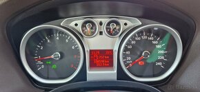 Ford Focus 1.6 2009 r.v. - 13