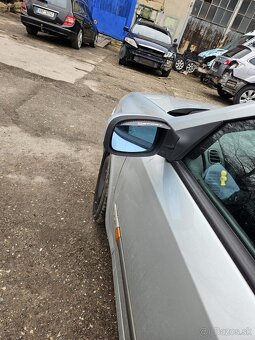 Renault laguna.        2004      1.9dci - 13