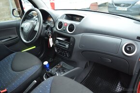 CITROEN C3 1,1i 44kW Slovenské 45976km M5 2005 - 13