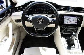 Volkswagen Passat Variant 2.0 TDI BMT Highline - 13