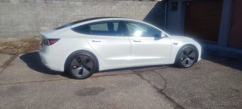 Tesla Model 3 DUAL MOTOR, AWD, LONG RANGE, 366 KW Odpočet DP - 13