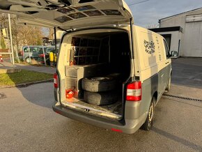 VW T5 TRANSPORTER 1,9TDI ROK 2010 - 13