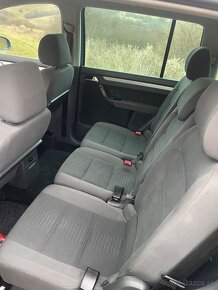 Volkswagen touran 1.9 tdi DSG - 13