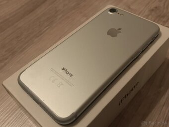 Apple iPhone 7 Silver 32GB - 13