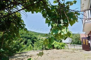 Rodinný dom s pozemkom   972 m2 v Nemšová časť Trenčianska Z - 13