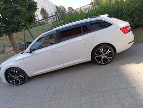 Škoda Superb combi - 13