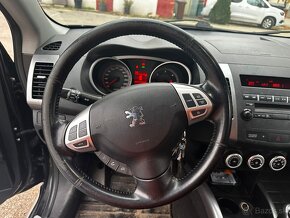 Peugeot 4007 2.2 HDI - 13